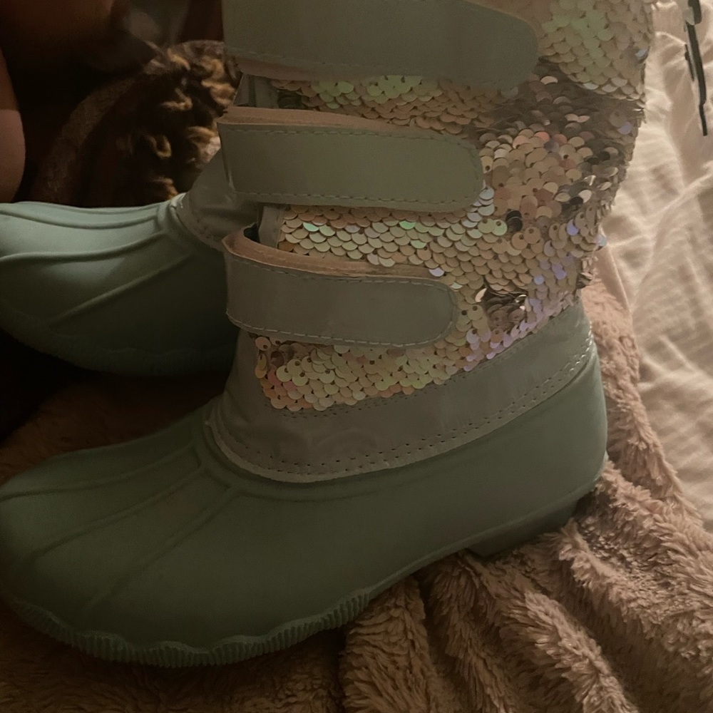 Girls cute boots size 2 NEW - Picture 2 of 7